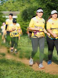 BIB: 0246, 265
                            <button type="button" onclick="openModal(5152428)" class="btn btn-primary btn-sm float-right btn-popup" data-toggle="modal" data-target=".modal-high-quality">
                        <i class="fas fa-shopping-cart"></i> Add to Cart
                    </button>
                                            <button type="button" onclick="isThisMe(5152428, true)" class="btn btn-success btn-sm float-right btn-popup btn-isme hidden" data-toggle="tooltip" data-placement="bottom" title="นี่คือรูปของคุณใช่ไหม คลิกที่นี่เพื่อเอาเข้าอัลบั้ม">
                        <i class="fas fa-plus"></i> Add to album
                    </button>
                    <button type="button" onclick="isThisMe(5152428, false)" class="btn btn-warning btn-sm float-right btn-popup btn-isnotme hidden">
                        <i class="fas fa-ban"></i> Remove from album
                    </button>