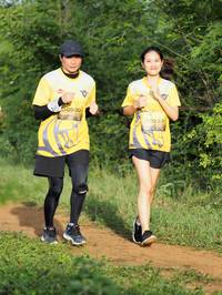 BIB: 0930, 0933
                            <button type="button" onclick="openModal(5151790)" class="btn btn-primary btn-sm float-right btn-popup" data-toggle="modal" data-target=".modal-high-quality">
                        <i class="fas fa-shopping-cart"></i> Add to Cart
                    </button>
                                            <button type="button" onclick="isThisMe(5151790, true)" class="btn btn-success btn-sm float-right btn-popup btn-isme hidden" data-toggle="tooltip" data-placement="bottom" title="นี่คือรูปของคุณใช่ไหม คลิกที่นี่เพื่อเอาเข้าอัลบั้ม">
                        <i class="fas fa-plus"></i> Add to album
                    </button>
                    <button type="button" onclick="isThisMe(5151790, false)" class="btn btn-warning btn-sm float-right btn-popup btn-isnotme hidden">
                        <i class="fas fa-ban"></i> Remove from album
                    </button>