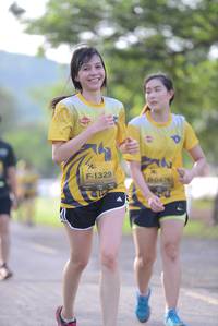 BIB: 1329, 0476
                            <button type="button" onclick="openModal(4972730)" class="btn btn-primary btn-sm float-right btn-popup" data-toggle="modal" data-target=".modal-high-quality">
                        <i class="fas fa-shopping-cart"></i> Add to Cart
                    </button>
                                            <button type="button" onclick="isThisMe(4972730, true)" class="btn btn-success btn-sm float-right btn-popup btn-isme hidden" data-toggle="tooltip" data-placement="bottom" title="นี่คือรูปของคุณใช่ไหม คลิกที่นี่เพื่อเอาเข้าอัลบั้ม">
                        <i class="fas fa-plus"></i> Add to album
                    </button>
                    <button type="button" onclick="isThisMe(4972730, false)" class="btn btn-warning btn-sm float-right btn-popup btn-isnotme hidden">
                        <i class="fas fa-ban"></i> Remove from album
                    </button>