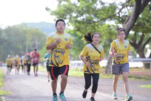 BIB: 0991, 0797, 992
                            <button type="button" onclick="openModal(4962296)" class="btn btn-primary btn-sm float-right btn-popup" data-toggle="modal" data-target=".modal-high-quality">
                        <i class="fas fa-shopping-cart"></i> Add to Cart
                    </button>
                                            <button type="button" onclick="isThisMe(4962296, true)" class="btn btn-success btn-sm float-right btn-popup btn-isme hidden" data-toggle="tooltip" data-placement="bottom" title="นี่คือรูปของคุณใช่ไหม คลิกที่นี่เพื่อเอาเข้าอัลบั้ม">
                        <i class="fas fa-plus"></i> Add to album
                    </button>
                    <button type="button" onclick="isThisMe(4962296, false)" class="btn btn-warning btn-sm float-right btn-popup btn-isnotme hidden">
                        <i class="fas fa-ban"></i> Remove from album
                    </button>