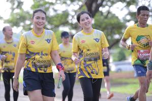 BIB: 0935, 0094, 0975
                            <button type="button" onclick="openModal(4970564)" class="btn btn-primary btn-sm float-right btn-popup" data-toggle="modal" data-target=".modal-high-quality">
                        <i class="fas fa-shopping-cart"></i> Add to Cart
                    </button>
                                            <button type="button" onclick="isThisMe(4970564, true)" class="btn btn-success btn-sm float-right btn-popup btn-isme hidden" data-toggle="tooltip" data-placement="bottom" title="นี่คือรูปของคุณใช่ไหม คลิกที่นี่เพื่อเอาเข้าอัลบั้ม">
                        <i class="fas fa-plus"></i> Add to album
                    </button>
                    <button type="button" onclick="isThisMe(4970564, false)" class="btn btn-warning btn-sm float-right btn-popup btn-isnotme hidden">
                        <i class="fas fa-ban"></i> Remove from album
                    </button>