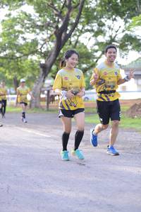 BIB: 1157, 156
                            <button type="button" onclick="openModal(4975911)" class="btn btn-primary btn-sm float-right btn-popup" data-toggle="modal" data-target=".modal-high-quality">
                        <i class="fas fa-shopping-cart"></i> Add to Cart
                    </button>
                                            <button type="button" onclick="isThisMe(4975911, true)" class="btn btn-success btn-sm float-right btn-popup btn-isme hidden" data-toggle="tooltip" data-placement="bottom" title="นี่คือรูปของคุณใช่ไหม คลิกที่นี่เพื่อเอาเข้าอัลบั้ม">
                        <i class="fas fa-plus"></i> Add to album
                    </button>
                    <button type="button" onclick="isThisMe(4975911, false)" class="btn btn-warning btn-sm float-right btn-popup btn-isnotme hidden">
                        <i class="fas fa-ban"></i> Remove from album
                    </button>