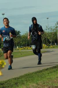 BIB: 0736, 0041
                            <button type="button" onclick="openModal(5211186)" class="btn btn-primary btn-sm float-right btn-popup" data-toggle="modal" data-target=".modal-high-quality">
                        <i class="fas fa-shopping-cart"></i> Add to Cart
                    </button>
                                            <button type="button" onclick="isThisMe(5211186, true)" class="btn btn-success btn-sm float-right btn-popup btn-isme hidden" data-toggle="tooltip" data-placement="bottom" title="นี่คือรูปของคุณใช่ไหม คลิกที่นี่เพื่อเอาเข้าอัลบั้ม">
                        <i class="fas fa-plus"></i> Add to album
                    </button>
                    <button type="button" onclick="isThisMe(5211186, false)" class="btn btn-warning btn-sm float-right btn-popup btn-isnotme hidden">
                        <i class="fas fa-ban"></i> Remove from album
                    </button>