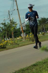 BIB: 0133
                            <button type="button" onclick="openModal(5211273)" class="btn btn-primary btn-sm float-right btn-popup" data-toggle="modal" data-target=".modal-high-quality">
                        <i class="fas fa-shopping-cart"></i> Add to Cart
                    </button>
                                            <button type="button" onclick="isThisMe(5211273, true)" class="btn btn-success btn-sm float-right btn-popup btn-isme hidden" data-toggle="tooltip" data-placement="bottom" title="นี่คือรูปของคุณใช่ไหม คลิกที่นี่เพื่อเอาเข้าอัลบั้ม">
                        <i class="fas fa-plus"></i> Add to album
                    </button>
                    <button type="button" onclick="isThisMe(5211273, false)" class="btn btn-warning btn-sm float-right btn-popup btn-isnotme hidden">
                        <i class="fas fa-ban"></i> Remove from album
                    </button>