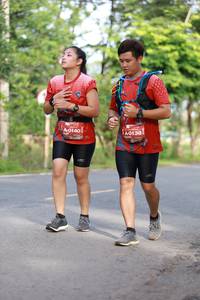 BIB: 0140, 0138
                            <button type="button" onclick="openModal(4985885)" class="btn btn-primary btn-sm float-right btn-popup" data-toggle="modal" data-target=".modal-high-quality">
                        <i class="fas fa-shopping-cart"></i> Add to Cart
                    </button>
                                            <button type="button" onclick="isThisMe(4985885, true)" class="btn btn-success btn-sm float-right btn-popup btn-isme hidden" data-toggle="tooltip" data-placement="bottom" title="นี่คือรูปของคุณใช่ไหม คลิกที่นี่เพื่อเอาเข้าอัลบั้ม">
                        <i class="fas fa-plus"></i> Add to album
                    </button>
                    <button type="button" onclick="isThisMe(4985885, false)" class="btn btn-warning btn-sm float-right btn-popup btn-isnotme hidden">
                        <i class="fas fa-ban"></i> Remove from album
                    </button>