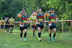 BIB: 0452, 0451, 453, 
                            <button type="button" onclick="openModal(4953459)" class="btn btn-primary btn-sm float-right btn-popup" data-toggle="modal" data-target=".modal-high-quality">
                        <i class="fas fa-shopping-cart"></i> Add to Cart
                    </button>
                                            <button type="button" onclick="isThisMe(4953459, true)" class="btn btn-success btn-sm float-right btn-popup btn-isme hidden" data-toggle="tooltip" data-placement="bottom" title="นี่คือรูปของคุณใช่ไหม คลิกที่นี่เพื่อเอาเข้าอัลบั้ม">
                        <i class="fas fa-plus"></i> Add to album
                    </button>
                    <button type="button" onclick="isThisMe(4953459, false)" class="btn btn-warning btn-sm float-right btn-popup btn-isnotme hidden">
                        <i class="fas fa-ban"></i> Remove from album
                    </button>