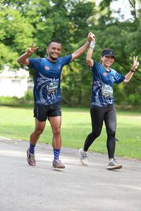 BIB: 086, 0865
                            <button type="button" onclick="openModal(5009666)" class="btn btn-primary btn-sm float-right btn-popup" data-toggle="modal" data-target=".modal-high-quality">
                        <i class="fas fa-shopping-cart"></i> Add to Cart
                    </button>
                                            <button type="button" onclick="isThisMe(5009666, true)" class="btn btn-success btn-sm float-right btn-popup btn-isme hidden" data-toggle="tooltip" data-placement="bottom" title="นี่คือรูปของคุณใช่ไหม คลิกที่นี่เพื่อเอาเข้าอัลบั้ม">
                        <i class="fas fa-plus"></i> Add to album
                    </button>
                    <button type="button" onclick="isThisMe(5009666, false)" class="btn btn-warning btn-sm float-right btn-popup btn-isnotme hidden">
                        <i class="fas fa-ban"></i> Remove from album
                    </button>