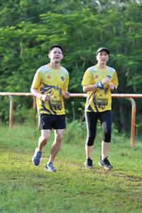 BIB: 0898, 089
                            <button type="button" onclick="openModal(4966884)" class="btn btn-primary btn-sm float-right btn-popup" data-toggle="modal" data-target=".modal-high-quality">
                        <i class="fas fa-shopping-cart"></i> Add to Cart
                    </button>
                                            <button type="button" onclick="isThisMe(4966884, true)" class="btn btn-success btn-sm float-right btn-popup btn-isme hidden" data-toggle="tooltip" data-placement="bottom" title="นี่คือรูปของคุณใช่ไหม คลิกที่นี่เพื่อเอาเข้าอัลบั้ม">
                        <i class="fas fa-plus"></i> Add to album
                    </button>
                    <button type="button" onclick="isThisMe(4966884, false)" class="btn btn-warning btn-sm float-right btn-popup btn-isnotme hidden">
                        <i class="fas fa-ban"></i> Remove from album
                    </button>