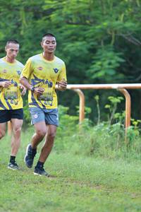 BIB: 1298, 1192
                            <button type="button" onclick="openModal(4911848)" class="btn btn-primary btn-sm float-right btn-popup" data-toggle="modal" data-target=".modal-high-quality">
                        <i class="fas fa-shopping-cart"></i> Add to Cart
                    </button>
                                            <button type="button" onclick="isThisMe(4911848, true)" class="btn btn-success btn-sm float-right btn-popup btn-isme hidden" data-toggle="tooltip" data-placement="bottom" title="นี่คือรูปของคุณใช่ไหม คลิกที่นี่เพื่อเอาเข้าอัลบั้ม">
                        <i class="fas fa-plus"></i> Add to album
                    </button>
                    <button type="button" onclick="isThisMe(4911848, false)" class="btn btn-warning btn-sm float-right btn-popup btn-isnotme hidden">
                        <i class="fas fa-ban"></i> Remove from album
                    </button>