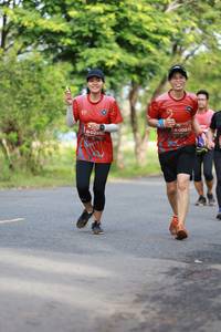 BIB: 0299, 0023
                            <button type="button" onclick="openModal(4985631)" class="btn btn-primary btn-sm float-right btn-popup" data-toggle="modal" data-target=".modal-high-quality">
                        <i class="fas fa-shopping-cart"></i> Add to Cart
                    </button>
                                            <button type="button" onclick="isThisMe(4985631, true)" class="btn btn-success btn-sm float-right btn-popup btn-isme hidden" data-toggle="tooltip" data-placement="bottom" title="นี่คือรูปของคุณใช่ไหม คลิกที่นี่เพื่อเอาเข้าอัลบั้ม">
                        <i class="fas fa-plus"></i> Add to album
                    </button>
                    <button type="button" onclick="isThisMe(4985631, false)" class="btn btn-warning btn-sm float-right btn-popup btn-isnotme hidden">
                        <i class="fas fa-ban"></i> Remove from album
                    </button>
