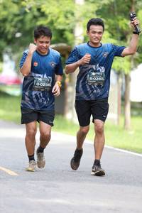 BIB: 0260, 0256
                            <button type="button" onclick="openModal(5009995)" class="btn btn-primary btn-sm float-right btn-popup" data-toggle="modal" data-target=".modal-high-quality">
                        <i class="fas fa-shopping-cart"></i> Add to Cart
                    </button>
                                            <button type="button" onclick="isThisMe(5009995, true)" class="btn btn-success btn-sm float-right btn-popup btn-isme hidden" data-toggle="tooltip" data-placement="bottom" title="นี่คือรูปของคุณใช่ไหม คลิกที่นี่เพื่อเอาเข้าอัลบั้ม">
                        <i class="fas fa-plus"></i> Add to album
                    </button>
                    <button type="button" onclick="isThisMe(5009995, false)" class="btn btn-warning btn-sm float-right btn-popup btn-isnotme hidden">
                        <i class="fas fa-ban"></i> Remove from album
                    </button>