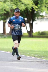 BIB: 1041
                            <button type="button" onclick="openModal(5002237)" class="btn btn-primary btn-sm float-right btn-popup" data-toggle="modal" data-target=".modal-high-quality">
                        <i class="fas fa-shopping-cart"></i> Add to Cart
                    </button>
                                            <button type="button" onclick="isThisMe(5002237, true)" class="btn btn-success btn-sm float-right btn-popup btn-isme hidden" data-toggle="tooltip" data-placement="bottom" title="นี่คือรูปของคุณใช่ไหม คลิกที่นี่เพื่อเอาเข้าอัลบั้ม">
                        <i class="fas fa-plus"></i> Add to album
                    </button>
                    <button type="button" onclick="isThisMe(5002237, false)" class="btn btn-warning btn-sm float-right btn-popup btn-isnotme hidden">
                        <i class="fas fa-ban"></i> Remove from album
                    </button>