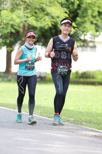 BIB: 0360, 0359
                            <button type="button" onclick="openModal(5010038)" class="btn btn-primary btn-sm float-right btn-popup" data-toggle="modal" data-target=".modal-high-quality">
                        <i class="fas fa-shopping-cart"></i> Add to Cart
                    </button>
                                            <button type="button" onclick="isThisMe(5010038, true)" class="btn btn-success btn-sm float-right btn-popup btn-isme hidden" data-toggle="tooltip" data-placement="bottom" title="นี่คือรูปของคุณใช่ไหม คลิกที่นี่เพื่อเอาเข้าอัลบั้ม">
                        <i class="fas fa-plus"></i> Add to album
                    </button>
                    <button type="button" onclick="isThisMe(5010038, false)" class="btn btn-warning btn-sm float-right btn-popup btn-isnotme hidden">
                        <i class="fas fa-ban"></i> Remove from album
                    </button>