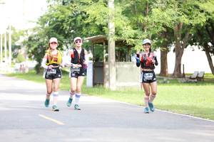 BIB: 004, 
                            <button type="button" onclick="openModal(5009963)" class="btn btn-primary btn-sm float-right btn-popup" data-toggle="modal" data-target=".modal-high-quality">
                        <i class="fas fa-shopping-cart"></i> Add to Cart
                    </button>
                                            <button type="button" onclick="isThisMe(5009963, true)" class="btn btn-success btn-sm float-right btn-popup btn-isme hidden" data-toggle="tooltip" data-placement="bottom" title="นี่คือรูปของคุณใช่ไหม คลิกที่นี่เพื่อเอาเข้าอัลบั้ม">
                        <i class="fas fa-plus"></i> Add to album
                    </button>
                    <button type="button" onclick="isThisMe(5009963, false)" class="btn btn-warning btn-sm float-right btn-popup btn-isnotme hidden">
                        <i class="fas fa-ban"></i> Remove from album
                    </button>