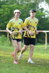 BIB: 0997
                            <button type="button" onclick="openModal(4962675)" class="btn btn-primary btn-sm float-right btn-popup" data-toggle="modal" data-target=".modal-high-quality">
                        <i class="fas fa-shopping-cart"></i> Add to Cart
                    </button>
                                            <button type="button" onclick="isThisMe(4962675, true)" class="btn btn-success btn-sm float-right btn-popup btn-isme hidden" data-toggle="tooltip" data-placement="bottom" title="นี่คือรูปของคุณใช่ไหม คลิกที่นี่เพื่อเอาเข้าอัลบั้ม">
                        <i class="fas fa-plus"></i> Add to album
                    </button>
                    <button type="button" onclick="isThisMe(4962675, false)" class="btn btn-warning btn-sm float-right btn-popup btn-isnotme hidden">
                        <i class="fas fa-ban"></i> Remove from album
                    </button>