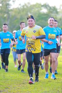 BIB: 1316, 0994
                            <button type="button" onclick="openModal(5016595)" class="btn btn-primary btn-sm float-right btn-popup" data-toggle="modal" data-target=".modal-high-quality">
                        <i class="fas fa-shopping-cart"></i> Add to Cart
                    </button>
                                            <button type="button" onclick="isThisMe(5016595, true)" class="btn btn-success btn-sm float-right btn-popup btn-isme hidden" data-toggle="tooltip" data-placement="bottom" title="นี่คือรูปของคุณใช่ไหม คลิกที่นี่เพื่อเอาเข้าอัลบั้ม">
                        <i class="fas fa-plus"></i> Add to album
                    </button>
                    <button type="button" onclick="isThisMe(5016595, false)" class="btn btn-warning btn-sm float-right btn-popup btn-isnotme hidden">
                        <i class="fas fa-ban"></i> Remove from album
                    </button>