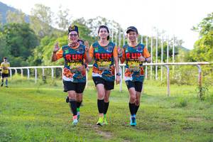 BIB: 0452, 451
                            <button type="button" onclick="openModal(5016133)" class="btn btn-primary btn-sm float-right btn-popup" data-toggle="modal" data-target=".modal-high-quality">
                        <i class="fas fa-shopping-cart"></i> Add to Cart
                    </button>
                                            <button type="button" onclick="isThisMe(5016133, true)" class="btn btn-success btn-sm float-right btn-popup btn-isme hidden" data-toggle="tooltip" data-placement="bottom" title="นี่คือรูปของคุณใช่ไหม คลิกที่นี่เพื่อเอาเข้าอัลบั้ม">
                        <i class="fas fa-plus"></i> Add to album
                    </button>
                    <button type="button" onclick="isThisMe(5016133, false)" class="btn btn-warning btn-sm float-right btn-popup btn-isnotme hidden">
                        <i class="fas fa-ban"></i> Remove from album
                    </button>