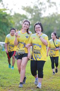 BIB: 0422, 0419, 
                            <button type="button" onclick="openModal(4939905)" class="btn btn-primary btn-sm float-right btn-popup" data-toggle="modal" data-target=".modal-high-quality">
                        <i class="fas fa-shopping-cart"></i> Add to Cart
                    </button>
                                            <button type="button" onclick="isThisMe(4939905, true)" class="btn btn-success btn-sm float-right btn-popup btn-isme hidden" data-toggle="tooltip" data-placement="bottom" title="นี่คือรูปของคุณใช่ไหม คลิกที่นี่เพื่อเอาเข้าอัลบั้ม">
                        <i class="fas fa-plus"></i> Add to album
                    </button>
                    <button type="button" onclick="isThisMe(4939905, false)" class="btn btn-warning btn-sm float-right btn-popup btn-isnotme hidden">
                        <i class="fas fa-ban"></i> Remove from album
                    </button>
