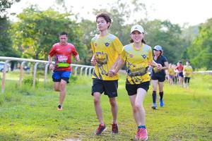 BIB: 964, 0890
                            <button type="button" onclick="openModal(5016737)" class="btn btn-primary btn-sm float-right btn-popup" data-toggle="modal" data-target=".modal-high-quality">
                        <i class="fas fa-shopping-cart"></i> Add to Cart
                    </button>
                                            <button type="button" onclick="isThisMe(5016737, true)" class="btn btn-success btn-sm float-right btn-popup btn-isme hidden" data-toggle="tooltip" data-placement="bottom" title="นี่คือรูปของคุณใช่ไหม คลิกที่นี่เพื่อเอาเข้าอัลบั้ม">
                        <i class="fas fa-plus"></i> Add to album
                    </button>
                    <button type="button" onclick="isThisMe(5016737, false)" class="btn btn-warning btn-sm float-right btn-popup btn-isnotme hidden">
                        <i class="fas fa-ban"></i> Remove from album
                    </button>