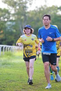 BIB: 102, 0631
                            <button type="button" onclick="openModal(4926235)" class="btn btn-primary btn-sm float-right btn-popup" data-toggle="modal" data-target=".modal-high-quality">
                        <i class="fas fa-shopping-cart"></i> Add to Cart
                    </button>
                                            <button type="button" onclick="isThisMe(4926235, true)" class="btn btn-success btn-sm float-right btn-popup btn-isme hidden" data-toggle="tooltip" data-placement="bottom" title="นี่คือรูปของคุณใช่ไหม คลิกที่นี่เพื่อเอาเข้าอัลบั้ม">
                        <i class="fas fa-plus"></i> Add to album
                    </button>
                    <button type="button" onclick="isThisMe(4926235, false)" class="btn btn-warning btn-sm float-right btn-popup btn-isnotme hidden">
                        <i class="fas fa-ban"></i> Remove from album
                    </button>