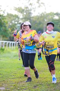 BIB: 104, 0313
                            <button type="button" onclick="openModal(5016207)" class="btn btn-primary btn-sm float-right btn-popup" data-toggle="modal" data-target=".modal-high-quality">
                        <i class="fas fa-shopping-cart"></i> Add to Cart
                    </button>
                                            <button type="button" onclick="isThisMe(5016207, true)" class="btn btn-success btn-sm float-right btn-popup btn-isme hidden" data-toggle="tooltip" data-placement="bottom" title="นี่คือรูปของคุณใช่ไหม คลิกที่นี่เพื่อเอาเข้าอัลบั้ม">
                        <i class="fas fa-plus"></i> Add to album
                    </button>
                    <button type="button" onclick="isThisMe(5016207, false)" class="btn btn-warning btn-sm float-right btn-popup btn-isnotme hidden">
                        <i class="fas fa-ban"></i> Remove from album
                    </button>