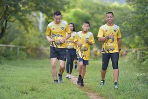 BIB: 1211, 1221
                            <button type="button" onclick="openModal(4934865)" class="btn btn-primary btn-sm float-right btn-popup" data-toggle="modal" data-target=".modal-high-quality">
                        <i class="fas fa-shopping-cart"></i> Add to Cart
                    </button>
                                            <button type="button" onclick="isThisMe(4934865, true)" class="btn btn-success btn-sm float-right btn-popup btn-isme hidden" data-toggle="tooltip" data-placement="bottom" title="นี่คือรูปของคุณใช่ไหม คลิกที่นี่เพื่อเอาเข้าอัลบั้ม">
                        <i class="fas fa-plus"></i> Add to album
                    </button>
                    <button type="button" onclick="isThisMe(4934865, false)" class="btn btn-warning btn-sm float-right btn-popup btn-isnotme hidden">
                        <i class="fas fa-ban"></i> Remove from album
                    </button>