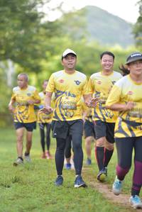 BIB: 0702
                            <button type="button" onclick="openModal(4984003)" class="btn btn-primary btn-sm float-right btn-popup" data-toggle="modal" data-target=".modal-high-quality">
                        <i class="fas fa-shopping-cart"></i> Add to Cart
                    </button>
                                            <button type="button" onclick="isThisMe(4984003, true)" class="btn btn-success btn-sm float-right btn-popup btn-isme hidden" data-toggle="tooltip" data-placement="bottom" title="นี่คือรูปของคุณใช่ไหม คลิกที่นี่เพื่อเอาเข้าอัลบั้ม">
                        <i class="fas fa-plus"></i> Add to album
                    </button>
                    <button type="button" onclick="isThisMe(4984003, false)" class="btn btn-warning btn-sm float-right btn-popup btn-isnotme hidden">
                        <i class="fas fa-ban"></i> Remove from album
                    </button>