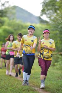 BIB: 0011, 0010
                            <button type="button" onclick="openModal(4998056)" class="btn btn-primary btn-sm float-right btn-popup" data-toggle="modal" data-target=".modal-high-quality">
                        <i class="fas fa-shopping-cart"></i> Add to Cart
                    </button>
                                            <button type="button" onclick="isThisMe(4998056, true)" class="btn btn-success btn-sm float-right btn-popup btn-isme hidden" data-toggle="tooltip" data-placement="bottom" title="นี่คือรูปของคุณใช่ไหม คลิกที่นี่เพื่อเอาเข้าอัลบั้ม">
                        <i class="fas fa-plus"></i> Add to album
                    </button>
                    <button type="button" onclick="isThisMe(4998056, false)" class="btn btn-warning btn-sm float-right btn-popup btn-isnotme hidden">
                        <i class="fas fa-ban"></i> Remove from album
                    </button>