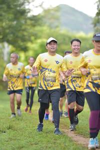 BIB: 0486, 0702
                            <button type="button" onclick="openModal(4984114)" class="btn btn-primary btn-sm float-right btn-popup" data-toggle="modal" data-target=".modal-high-quality">
                        <i class="fas fa-shopping-cart"></i> Add to Cart
                    </button>
                                            <button type="button" onclick="isThisMe(4984114, true)" class="btn btn-success btn-sm float-right btn-popup btn-isme hidden" data-toggle="tooltip" data-placement="bottom" title="นี่คือรูปของคุณใช่ไหม คลิกที่นี่เพื่อเอาเข้าอัลบั้ม">
                        <i class="fas fa-plus"></i> Add to album
                    </button>
                    <button type="button" onclick="isThisMe(4984114, false)" class="btn btn-warning btn-sm float-right btn-popup btn-isnotme hidden">
                        <i class="fas fa-ban"></i> Remove from album
                    </button>