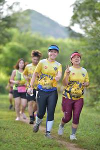 BIB: 0011, 0010
                            <button type="button" onclick="openModal(4998048)" class="btn btn-primary btn-sm float-right btn-popup" data-toggle="modal" data-target=".modal-high-quality">
                        <i class="fas fa-shopping-cart"></i> Add to Cart
                    </button>
                                            <button type="button" onclick="isThisMe(4998048, true)" class="btn btn-success btn-sm float-right btn-popup btn-isme hidden" data-toggle="tooltip" data-placement="bottom" title="นี่คือรูปของคุณใช่ไหม คลิกที่นี่เพื่อเอาเข้าอัลบั้ม">
                        <i class="fas fa-plus"></i> Add to album
                    </button>
                    <button type="button" onclick="isThisMe(4998048, false)" class="btn btn-warning btn-sm float-right btn-popup btn-isnotme hidden">
                        <i class="fas fa-ban"></i> Remove from album
                    </button>