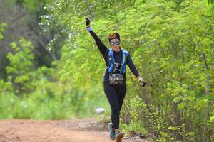 BIB: 0913
                            <button type="button" onclick="openModal(5116322)" class="btn btn-primary btn-sm float-right btn-popup" data-toggle="modal" data-target=".modal-high-quality">
                        <i class="fas fa-shopping-cart"></i> Add to Cart
                    </button>
                                            <button type="button" onclick="isThisMe(5116322, true)" class="btn btn-success btn-sm float-right btn-popup btn-isme hidden" data-toggle="tooltip" data-placement="bottom" title="นี่คือรูปของคุณใช่ไหม คลิกที่นี่เพื่อเอาเข้าอัลบั้ม">
                        <i class="fas fa-plus"></i> Add to album
                    </button>
                    <button type="button" onclick="isThisMe(5116322, false)" class="btn btn-warning btn-sm float-right btn-popup btn-isnotme hidden">
                        <i class="fas fa-ban"></i> Remove from album
                    </button>