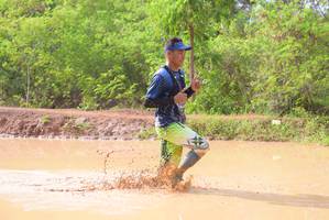 BIB: 
                            <button type="button" onclick="openModal(5198926)" class="btn btn-primary btn-sm float-right btn-popup" data-toggle="modal" data-target=".modal-high-quality">
                        <i class="fas fa-shopping-cart"></i> Add to Cart
                    </button>
                                            <button type="button" onclick="isThisMe(5198926, true)" class="btn btn-success btn-sm float-right btn-popup btn-isme hidden" data-toggle="tooltip" data-placement="bottom" title="นี่คือรูปของคุณใช่ไหม คลิกที่นี่เพื่อเอาเข้าอัลบั้ม">
                        <i class="fas fa-plus"></i> Add to album
                    </button>
                    <button type="button" onclick="isThisMe(5198926, false)" class="btn btn-warning btn-sm float-right btn-popup btn-isnotme hidden">
                        <i class="fas fa-ban"></i> Remove from album
                    </button>