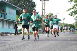 BIB: 129
                            <button type="button" onclick="openModal(5232007)" class="btn btn-primary btn-sm float-right btn-popup" data-toggle="modal" data-target=".modal-high-quality">
                        <i class="fas fa-shopping-cart"></i> Add to Cart
                    </button>
                                            <button type="button" onclick="isThisMe(5232007, true)" class="btn btn-success btn-sm float-right btn-popup btn-isme hidden" data-toggle="tooltip" data-placement="bottom" title="นี่คือรูปของคุณใช่ไหม คลิกที่นี่เพื่อเอาเข้าอัลบั้ม">
                        <i class="fas fa-plus"></i> Add to album
                    </button>
                    <button type="button" onclick="isThisMe(5232007, false)" class="btn btn-warning btn-sm float-right btn-popup btn-isnotme hidden">
                        <i class="fas fa-ban"></i> Remove from album
                    </button>