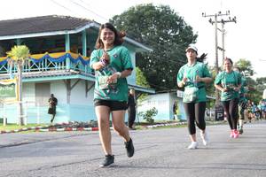 BIB: 
                            <button type="button" onclick="openModal(5232526)" class="btn btn-primary btn-sm float-right btn-popup" data-toggle="modal" data-target=".modal-high-quality">
                        <i class="fas fa-shopping-cart"></i> Add to Cart
                    </button>
                                            <button type="button" onclick="isThisMe(5232526, true)" class="btn btn-success btn-sm float-right btn-popup btn-isme hidden" data-toggle="tooltip" data-placement="bottom" title="นี่คือรูปของคุณใช่ไหม คลิกที่นี่เพื่อเอาเข้าอัลบั้ม">
                        <i class="fas fa-plus"></i> Add to album
                    </button>
                    <button type="button" onclick="isThisMe(5232526, false)" class="btn btn-warning btn-sm float-right btn-popup btn-isnotme hidden">
                        <i class="fas fa-ban"></i> Remove from album
                    </button>