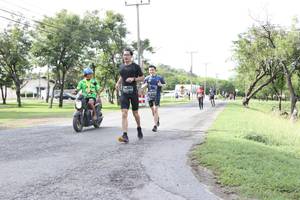 BIB: 
                            <button type="button" onclick="openModal(5237965)" class="btn btn-primary btn-sm float-right btn-popup" data-toggle="modal" data-target=".modal-high-quality">
                        <i class="fas fa-shopping-cart"></i> Add to Cart
                    </button>
                                            <button type="button" onclick="isThisMe(5237965, true)" class="btn btn-success btn-sm float-right btn-popup btn-isme hidden" data-toggle="tooltip" data-placement="bottom" title="นี่คือรูปของคุณใช่ไหม คลิกที่นี่เพื่อเอาเข้าอัลบั้ม">
                        <i class="fas fa-plus"></i> Add to album
                    </button>
                    <button type="button" onclick="isThisMe(5237965, false)" class="btn btn-warning btn-sm float-right btn-popup btn-isnotme hidden">
                        <i class="fas fa-ban"></i> Remove from album
                    </button>