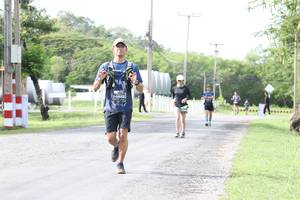 BIB: 852
                            <button type="button" onclick="openModal(5238314)" class="btn btn-primary btn-sm float-right btn-popup" data-toggle="modal" data-target=".modal-high-quality">
                        <i class="fas fa-shopping-cart"></i> Add to Cart
                    </button>
                                            <button type="button" onclick="isThisMe(5238314, true)" class="btn btn-success btn-sm float-right btn-popup btn-isme hidden" data-toggle="tooltip" data-placement="bottom" title="นี่คือรูปของคุณใช่ไหม คลิกที่นี่เพื่อเอาเข้าอัลบั้ม">
                        <i class="fas fa-plus"></i> Add to album
                    </button>
                    <button type="button" onclick="isThisMe(5238314, false)" class="btn btn-warning btn-sm float-right btn-popup btn-isnotme hidden">
                        <i class="fas fa-ban"></i> Remove from album
                    </button>