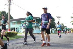 BIB: 0822
                            <button type="button" onclick="openModal(5232422)" class="btn btn-primary btn-sm float-right btn-popup" data-toggle="modal" data-target=".modal-high-quality">
                        <i class="fas fa-shopping-cart"></i> Add to Cart
                    </button>
                                            <button type="button" onclick="isThisMe(5232422, true)" class="btn btn-success btn-sm float-right btn-popup btn-isme hidden" data-toggle="tooltip" data-placement="bottom" title="นี่คือรูปของคุณใช่ไหม คลิกที่นี่เพื่อเอาเข้าอัลบั้ม">
                        <i class="fas fa-plus"></i> Add to album
                    </button>
                    <button type="button" onclick="isThisMe(5232422, false)" class="btn btn-warning btn-sm float-right btn-popup btn-isnotme hidden">
                        <i class="fas fa-ban"></i> Remove from album
                    </button>