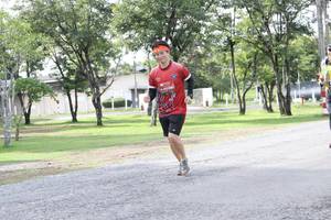 BIB: 038
                            <button type="button" onclick="openModal(5238267)" class="btn btn-primary btn-sm float-right btn-popup" data-toggle="modal" data-target=".modal-high-quality">
                        <i class="fas fa-shopping-cart"></i> Add to Cart
                    </button>
                                            <button type="button" onclick="isThisMe(5238267, true)" class="btn btn-success btn-sm float-right btn-popup btn-isme hidden" data-toggle="tooltip" data-placement="bottom" title="นี่คือรูปของคุณใช่ไหม คลิกที่นี่เพื่อเอาเข้าอัลบั้ม">
                        <i class="fas fa-plus"></i> Add to album
                    </button>
                    <button type="button" onclick="isThisMe(5238267, false)" class="btn btn-warning btn-sm float-right btn-popup btn-isnotme hidden">
                        <i class="fas fa-ban"></i> Remove from album
                    </button>