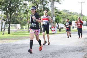 BIB: 0345
                            <button type="button" onclick="openModal(5237718)" class="btn btn-primary btn-sm float-right btn-popup" data-toggle="modal" data-target=".modal-high-quality">
                        <i class="fas fa-shopping-cart"></i> Add to Cart
                    </button>
                                            <button type="button" onclick="isThisMe(5237718, true)" class="btn btn-success btn-sm float-right btn-popup btn-isme hidden" data-toggle="tooltip" data-placement="bottom" title="นี่คือรูปของคุณใช่ไหม คลิกที่นี่เพื่อเอาเข้าอัลบั้ม">
                        <i class="fas fa-plus"></i> Add to album
                    </button>
                    <button type="button" onclick="isThisMe(5237718, false)" class="btn btn-warning btn-sm float-right btn-popup btn-isnotme hidden">
                        <i class="fas fa-ban"></i> Remove from album
                    </button>