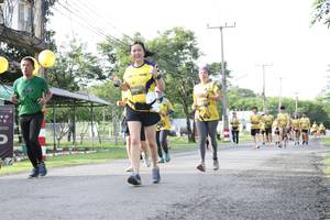 BIB: 0025
                            <button type="button" onclick="openModal(5235563)" class="btn btn-primary btn-sm float-right btn-popup" data-toggle="modal" data-target=".modal-high-quality">
                        <i class="fas fa-shopping-cart"></i> Add to Cart
                    </button>
                                            <button type="button" onclick="isThisMe(5235563, true)" class="btn btn-success btn-sm float-right btn-popup btn-isme hidden" data-toggle="tooltip" data-placement="bottom" title="นี่คือรูปของคุณใช่ไหม คลิกที่นี่เพื่อเอาเข้าอัลบั้ม">
                        <i class="fas fa-plus"></i> Add to album
                    </button>
                    <button type="button" onclick="isThisMe(5235563, false)" class="btn btn-warning btn-sm float-right btn-popup btn-isnotme hidden">
                        <i class="fas fa-ban"></i> Remove from album
                    </button>