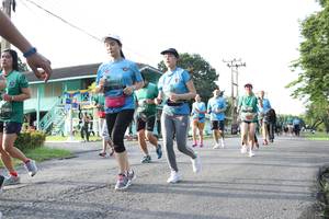 BIB: 
                            <button type="button" onclick="openModal(5232901)" class="btn btn-primary btn-sm float-right btn-popup" data-toggle="modal" data-target=".modal-high-quality">
                        <i class="fas fa-shopping-cart"></i> Add to Cart
                    </button>
                                            <button type="button" onclick="isThisMe(5232901, true)" class="btn btn-success btn-sm float-right btn-popup btn-isme hidden" data-toggle="tooltip" data-placement="bottom" title="นี่คือรูปของคุณใช่ไหม คลิกที่นี่เพื่อเอาเข้าอัลบั้ม">
                        <i class="fas fa-plus"></i> Add to album
                    </button>
                    <button type="button" onclick="isThisMe(5232901, false)" class="btn btn-warning btn-sm float-right btn-popup btn-isnotme hidden">
                        <i class="fas fa-ban"></i> Remove from album
                    </button>