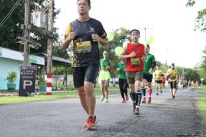 BIB: 0354
                            <button type="button" onclick="openModal(5233607)" class="btn btn-primary btn-sm float-right btn-popup" data-toggle="modal" data-target=".modal-high-quality">
                        <i class="fas fa-shopping-cart"></i> Add to Cart
                    </button>
                                            <button type="button" onclick="isThisMe(5233607, true)" class="btn btn-success btn-sm float-right btn-popup btn-isme hidden" data-toggle="tooltip" data-placement="bottom" title="นี่คือรูปของคุณใช่ไหม คลิกที่นี่เพื่อเอาเข้าอัลบั้ม">
                        <i class="fas fa-plus"></i> Add to album
                    </button>
                    <button type="button" onclick="isThisMe(5233607, false)" class="btn btn-warning btn-sm float-right btn-popup btn-isnotme hidden">
                        <i class="fas fa-ban"></i> Remove from album
                    </button>