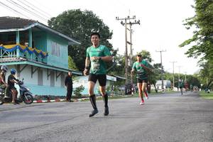 BIB: 067
                            <button type="button" onclick="openModal(5231665)" class="btn btn-primary btn-sm float-right btn-popup" data-toggle="modal" data-target=".modal-high-quality">
                        <i class="fas fa-shopping-cart"></i> Add to Cart
                    </button>
                                            <button type="button" onclick="isThisMe(5231665, true)" class="btn btn-success btn-sm float-right btn-popup btn-isme hidden" data-toggle="tooltip" data-placement="bottom" title="นี่คือรูปของคุณใช่ไหม คลิกที่นี่เพื่อเอาเข้าอัลบั้ม">
                        <i class="fas fa-plus"></i> Add to album
                    </button>
                    <button type="button" onclick="isThisMe(5231665, false)" class="btn btn-warning btn-sm float-right btn-popup btn-isnotme hidden">
                        <i class="fas fa-ban"></i> Remove from album
                    </button>