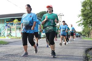 BIB: 027
                            <button type="button" onclick="openModal(5232798)" class="btn btn-primary btn-sm float-right btn-popup" data-toggle="modal" data-target=".modal-high-quality">
                        <i class="fas fa-shopping-cart"></i> Add to Cart
                    </button>
                                            <button type="button" onclick="isThisMe(5232798, true)" class="btn btn-success btn-sm float-right btn-popup btn-isme hidden" data-toggle="tooltip" data-placement="bottom" title="นี่คือรูปของคุณใช่ไหม คลิกที่นี่เพื่อเอาเข้าอัลบั้ม">
                        <i class="fas fa-plus"></i> Add to album
                    </button>
                    <button type="button" onclick="isThisMe(5232798, false)" class="btn btn-warning btn-sm float-right btn-popup btn-isnotme hidden">
                        <i class="fas fa-ban"></i> Remove from album
                    </button>