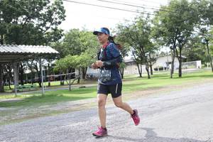 BIB: 1107
                            <button type="button" onclick="openModal(5239400)" class="btn btn-primary btn-sm float-right btn-popup" data-toggle="modal" data-target=".modal-high-quality">
                        <i class="fas fa-shopping-cart"></i> Add to Cart
                    </button>
                                            <button type="button" onclick="isThisMe(5239400, true)" class="btn btn-success btn-sm float-right btn-popup btn-isme hidden" data-toggle="tooltip" data-placement="bottom" title="นี่คือรูปของคุณใช่ไหม คลิกที่นี่เพื่อเอาเข้าอัลบั้ม">
                        <i class="fas fa-plus"></i> Add to album
                    </button>
                    <button type="button" onclick="isThisMe(5239400, false)" class="btn btn-warning btn-sm float-right btn-popup btn-isnotme hidden">
                        <i class="fas fa-ban"></i> Remove from album
                    </button>