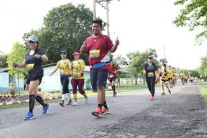 BIB: 0776
                            <button type="button" onclick="openModal(5235850)" class="btn btn-primary btn-sm float-right btn-popup" data-toggle="modal" data-target=".modal-high-quality">
                        <i class="fas fa-shopping-cart"></i> Add to Cart
                    </button>
                                            <button type="button" onclick="isThisMe(5235850, true)" class="btn btn-success btn-sm float-right btn-popup btn-isme hidden" data-toggle="tooltip" data-placement="bottom" title="นี่คือรูปของคุณใช่ไหม คลิกที่นี่เพื่อเอาเข้าอัลบั้ม">
                        <i class="fas fa-plus"></i> Add to album
                    </button>
                    <button type="button" onclick="isThisMe(5235850, false)" class="btn btn-warning btn-sm float-right btn-popup btn-isnotme hidden">
                        <i class="fas fa-ban"></i> Remove from album
                    </button>
