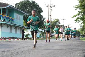 BIB: 364
                            <button type="button" onclick="openModal(5231976)" class="btn btn-primary btn-sm float-right btn-popup" data-toggle="modal" data-target=".modal-high-quality">
                        <i class="fas fa-shopping-cart"></i> Add to Cart
                    </button>
                                            <button type="button" onclick="isThisMe(5231976, true)" class="btn btn-success btn-sm float-right btn-popup btn-isme hidden" data-toggle="tooltip" data-placement="bottom" title="นี่คือรูปของคุณใช่ไหม คลิกที่นี่เพื่อเอาเข้าอัลบั้ม">
                        <i class="fas fa-plus"></i> Add to album
                    </button>
                    <button type="button" onclick="isThisMe(5231976, false)" class="btn btn-warning btn-sm float-right btn-popup btn-isnotme hidden">
                        <i class="fas fa-ban"></i> Remove from album
                    </button>