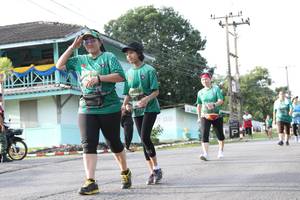 BIB: 
                            <button type="button" onclick="openModal(5233305)" class="btn btn-primary btn-sm float-right btn-popup" data-toggle="modal" data-target=".modal-high-quality">
                        <i class="fas fa-shopping-cart"></i> Add to Cart
                    </button>
                                            <button type="button" onclick="isThisMe(5233305, true)" class="btn btn-success btn-sm float-right btn-popup btn-isme hidden" data-toggle="tooltip" data-placement="bottom" title="นี่คือรูปของคุณใช่ไหม คลิกที่นี่เพื่อเอาเข้าอัลบั้ม">
                        <i class="fas fa-plus"></i> Add to album
                    </button>
                    <button type="button" onclick="isThisMe(5233305, false)" class="btn btn-warning btn-sm float-right btn-popup btn-isnotme hidden">
                        <i class="fas fa-ban"></i> Remove from album
                    </button>