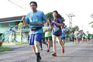 BIB: 
                            <button type="button" onclick="openModal(5232435)" class="btn btn-primary btn-sm float-right btn-popup" data-toggle="modal" data-target=".modal-high-quality">
                        <i class="fas fa-shopping-cart"></i> Add to Cart
                    </button>
                                            <button type="button" onclick="isThisMe(5232435, true)" class="btn btn-success btn-sm float-right btn-popup btn-isme hidden" data-toggle="tooltip" data-placement="bottom" title="นี่คือรูปของคุณใช่ไหม คลิกที่นี่เพื่อเอาเข้าอัลบั้ม">
                        <i class="fas fa-plus"></i> Add to album
                    </button>
                    <button type="button" onclick="isThisMe(5232435, false)" class="btn btn-warning btn-sm float-right btn-popup btn-isnotme hidden">
                        <i class="fas fa-ban"></i> Remove from album
                    </button>