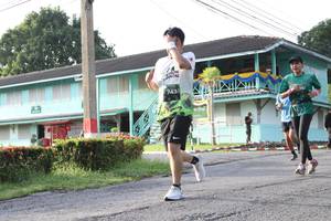 BIB: 443
                            <button type="button" onclick="openModal(5232320)" class="btn btn-primary btn-sm float-right btn-popup" data-toggle="modal" data-target=".modal-high-quality">
                        <i class="fas fa-shopping-cart"></i> Add to Cart
                    </button>
                                            <button type="button" onclick="isThisMe(5232320, true)" class="btn btn-success btn-sm float-right btn-popup btn-isme hidden" data-toggle="tooltip" data-placement="bottom" title="นี่คือรูปของคุณใช่ไหม คลิกที่นี่เพื่อเอาเข้าอัลบั้ม">
                        <i class="fas fa-plus"></i> Add to album
                    </button>
                    <button type="button" onclick="isThisMe(5232320, false)" class="btn btn-warning btn-sm float-right btn-popup btn-isnotme hidden">
                        <i class="fas fa-ban"></i> Remove from album
                    </button>